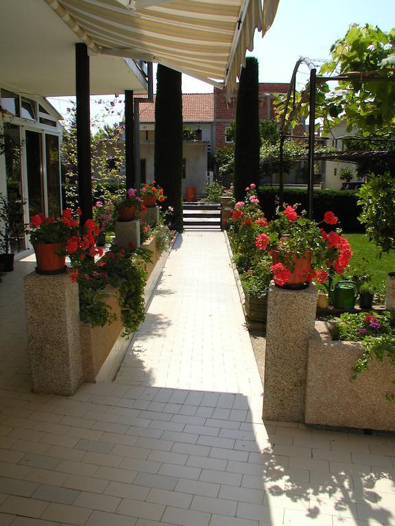 Rooms Vila Mautner Vodice Exterior foto