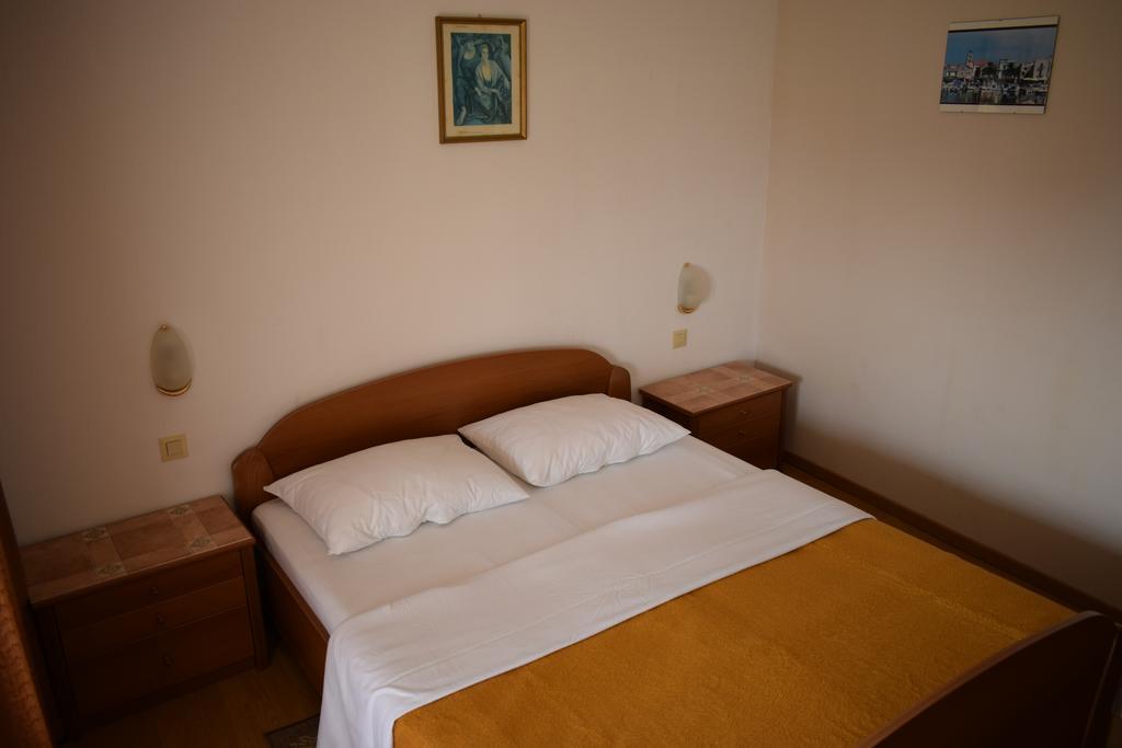 Rooms Vila Mautner Vodice Exterior foto